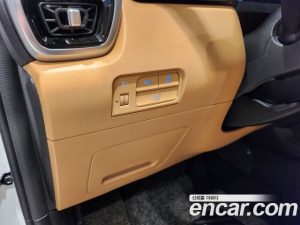 Kia Sorento HEV 1.6 2WD 2021 года из Южной Кореи