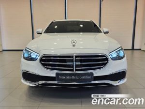 Mercedes-Benz E-Class E300e 4MATIC Exclusive 2021 года из Южной Кореи