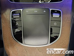 Mercedes-Benz E-Class E300e 4MATIC Exclusive 2021 года из Южной Кореи