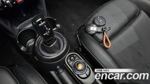 Mini Cooper 5Door HIGH 2021 года из Южной Кореи