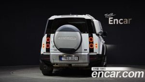 Land Rover Defender 110 D240 SE 2020 года из Южной Кореи