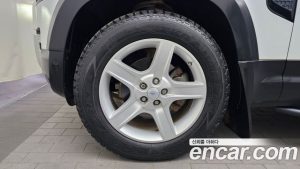 Land Rover Defender 110 D240 SE 2020 года из Южной Кореи