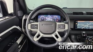 Land Rover Defender 110 D240 SE 2020 года из Южной Кореи