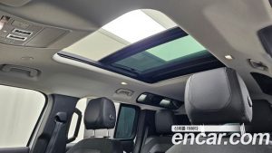 Land Rover Defender 110 D240 SE 2020 года из Южной Кореи