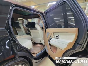 Land Rover Range Rover P530 SV LWB 2023 года из Южной Кореи