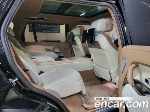 Land Rover Range Rover P530 SV LWB 2023 года из Южной Кореи
