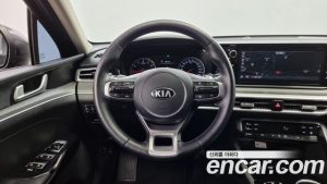 Kia K5 2.0 2020 года из Южной Кореи