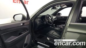 Ssangyong Rexton Дизель 2.2 4WD 2023 года из Южной Кореи