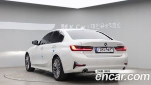 BMW 3-Series 320i Luxury 2021 года из Южной Кореи