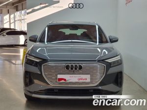 Audi Q4 e-TRON 40 2023 года из Южной Кореи