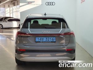 Audi Q4 e-TRON 40 2023 года из Южной Кореи