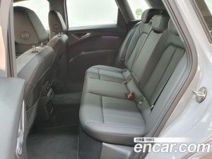 Audi Q4 e-TRON 40 2023 года из Южной Кореи