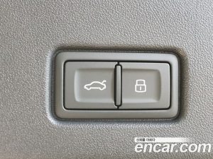 Audi Q4 e-TRON 40 2023 года из Южной Кореи