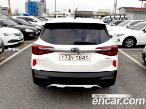 Kia Seltos Бензин 1.6 Turbo 2WD 2020 года из Южной Кореи