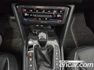 Volkswagen Tiguan 2.0 TSI Prestige 2023 года из Южной Кореи