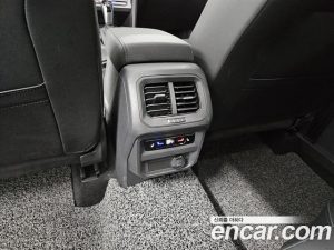 Volkswagen Tiguan 2.0 TSI Prestige 2023 года из Южной Кореи