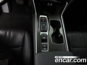 Honda Accord 2.0 HYBRID Touring 2021 года из Южной Кореи