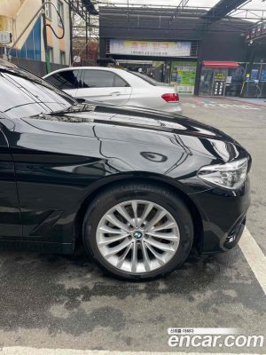 BMW 5-Series 520d Luxury Plus 2020 года из Южной Кореи