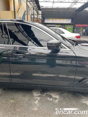 BMW 5-Series 520d Luxury Plus 2020 года из Южной Кореи