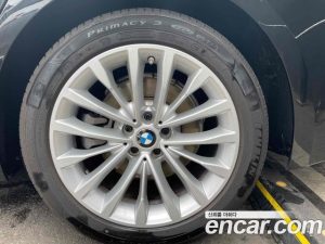 BMW 5-Series 520d Luxury Plus 2020 года из Южной Кореи