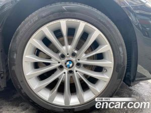 BMW 5-Series 520d Luxury Plus 2020 года из Южной Кореи