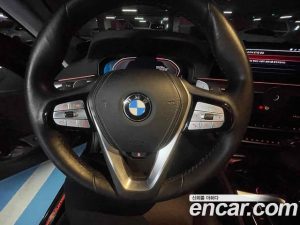 BMW 5-Series 520d Luxury Plus 2020 года из Южной Кореи