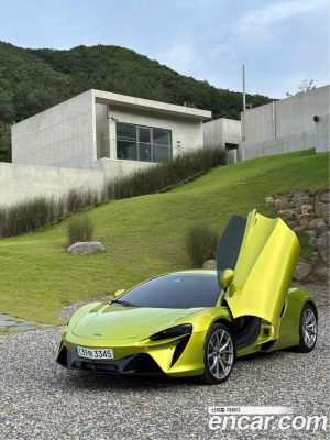 Mclaren Artura 3.0 Coupe 2023 года из Южной Кореи