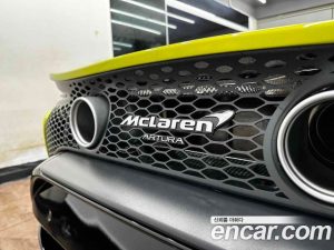 Mclaren Artura 3.0 Coupe 2023 года из Южной Кореи