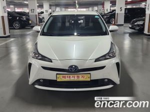 Toyota Prius 1.8 2020 года из Южной Кореи