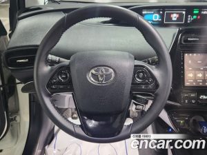 Toyota Prius 1.8 2020 года из Южной Кореи