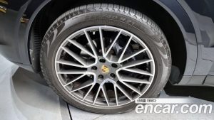 Porsche Cayenne 3.0 2021 года из Южной Кореи