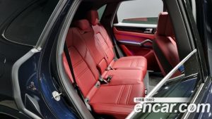 Porsche Cayenne 3.0 2021 года из Южной Кореи