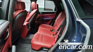Porsche Cayenne 3.0 2021 года из Южной Кореи