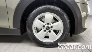 Mini Cooper 5Door DEFAULT 2020 года из Южной Кореи