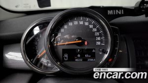 Mini Cooper 5Door DEFAULT 2020 года из Южной Кореи