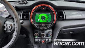 Mini Cooper 5Door DEFAULT 2020 года из Южной Кореи
