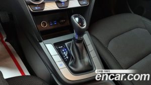 Hyundai AVANTE 1.6 2020 года из Южной Кореи
