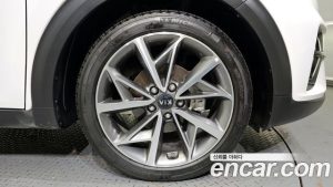 Kia Niro 1.6 HEV 2020 года из Южной Кореи