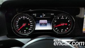 Mercedes-Benz E-Class E250 Avantgarde 2020 года из Южной Кореи