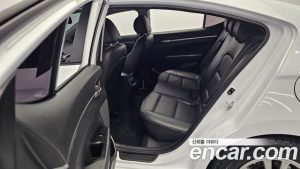 Hyundai AVANTE 1.6 2020 года из Южной Кореи