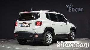 Jeep Renegade 2.4 Longitude 2021 года из Южной Кореи