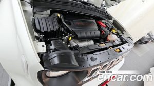 Jeep Renegade 2.4 Longitude 2021 года из Южной Кореи