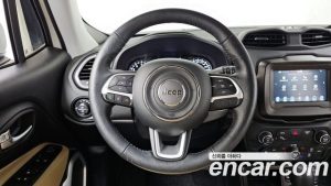 Jeep Renegade 2.4 Longitude 2021 года из Южной Кореи