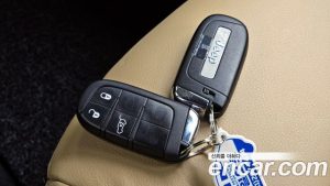 Jeep Renegade 2.4 Longitude 2021 года из Южной Кореи