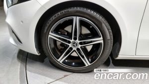 Mercedes-Benz A-Class A250 4MATIC SEDAN 2020 года из Южной Кореи