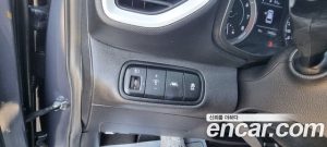 Hyundai Venue 1.6 Flux 2020 года из Южной Кореи