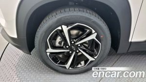 ChevroletGMDaewoo Trailblazer 1.3 Turbo 2WD 2024 года из Южной Кореи