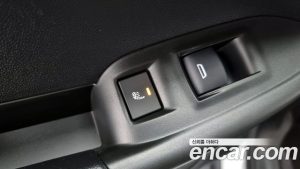 ChevroletGMDaewoo Trailblazer 1.3 Turbo 2WD 2024 года из Южной Кореи