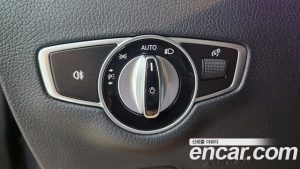 Mercedes-Benz E-Class E220d 4MATIC Exclusive 2020 года из Южной Кореи