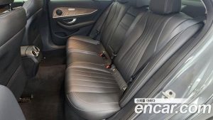 Mercedes-Benz E-Class E220d 4MATIC Exclusive 2020 года из Южной Кореи